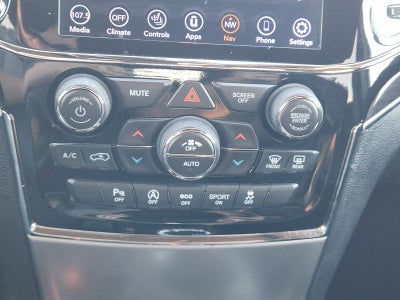 2020 Jeep Grand Cherokee Overland 4X2