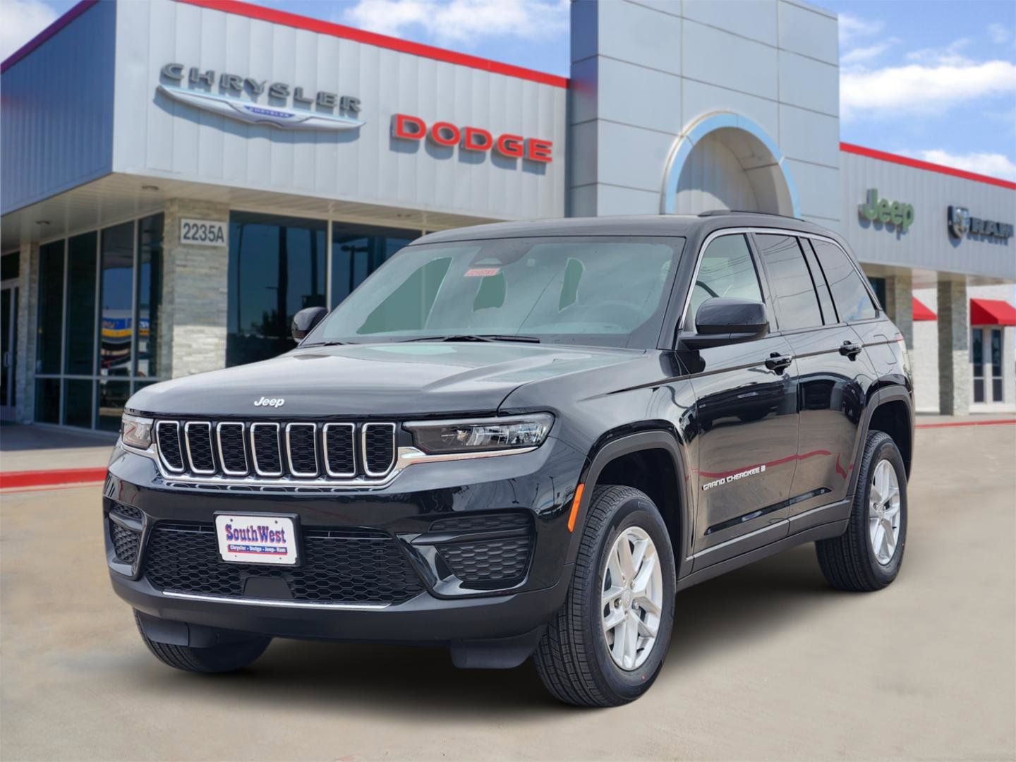 2025 Jeep Grand Cherokee GRAND CHEROKEE LAREDO X 4X2