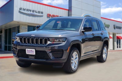 2025 Jeep Grand Cherokee GRAND CHEROKEE LAREDO X 4X2