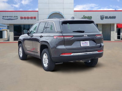 2025 Jeep Grand Cherokee GRAND CHEROKEE LAREDO 4X2