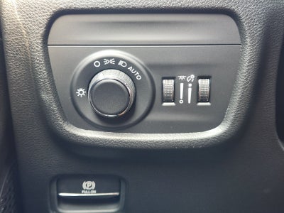 2027 Jeep Grand Cherokee Laredo Altitude