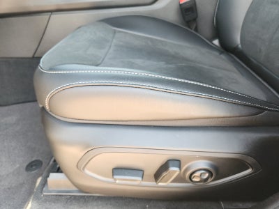 2027 Jeep Grand Cherokee Laredo Altitude