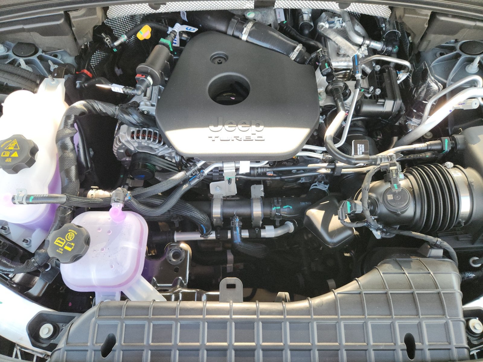 2027 Jeep Grand Cherokee Laredo Altitude