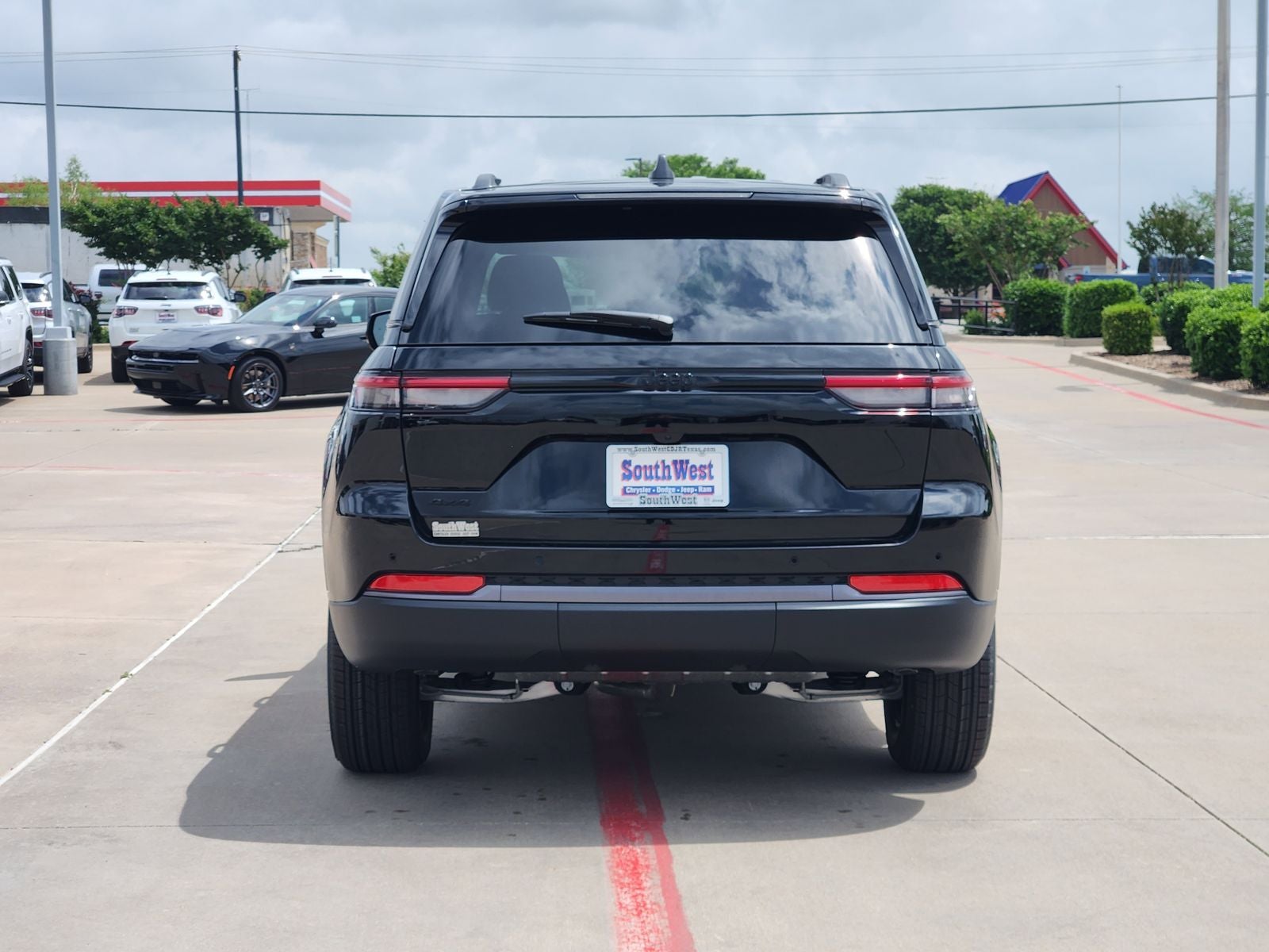 2026 Jeep Grand Cherokee GRAND CHEROKEE LAREDO ALTITUDE 4X4