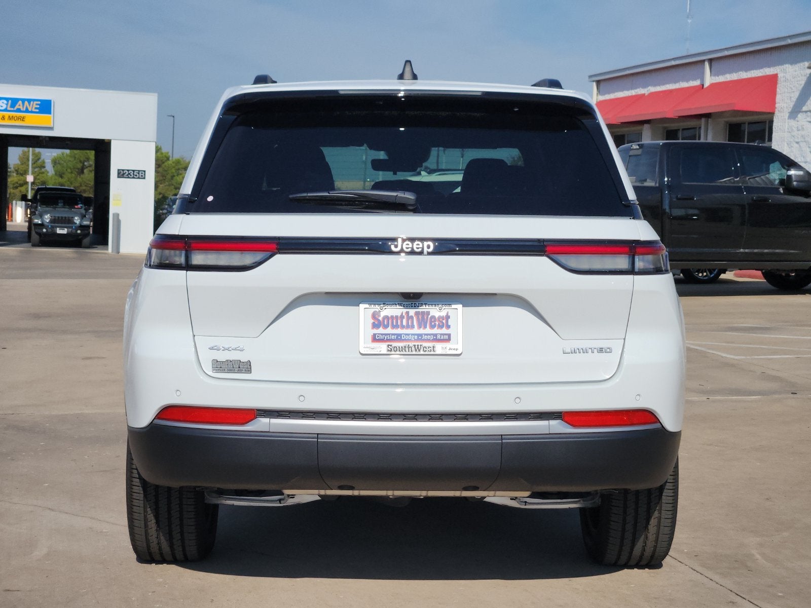 2027 Jeep Grand Cherokee GRAND CHEROKEE LIMITED 4X4