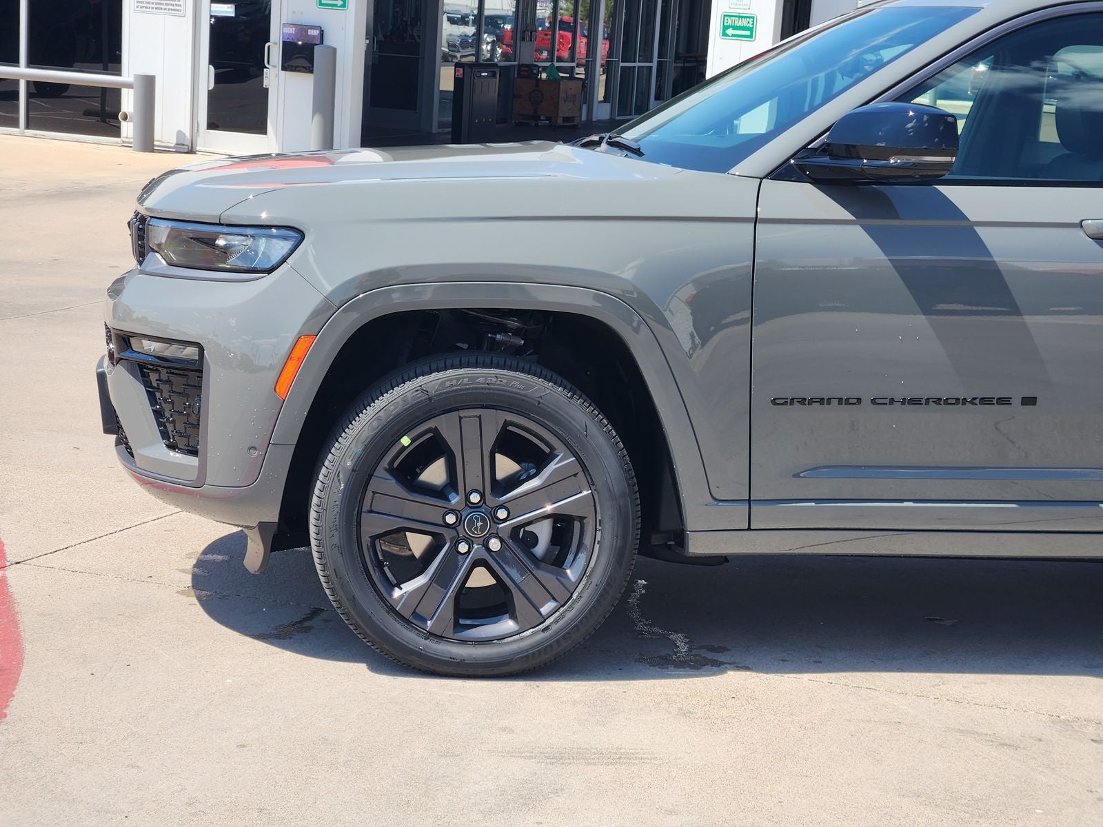 2027 Jeep Grand Cherokee Limited Reserve