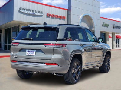 2027 Jeep Grand Cherokee Limited Reserve