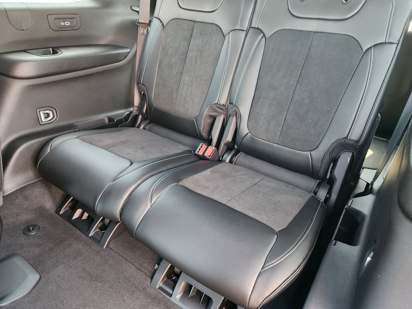 2025 Jeep Grand Cherokee GRAND CHEROKEE L ALTITUDE X 4X2