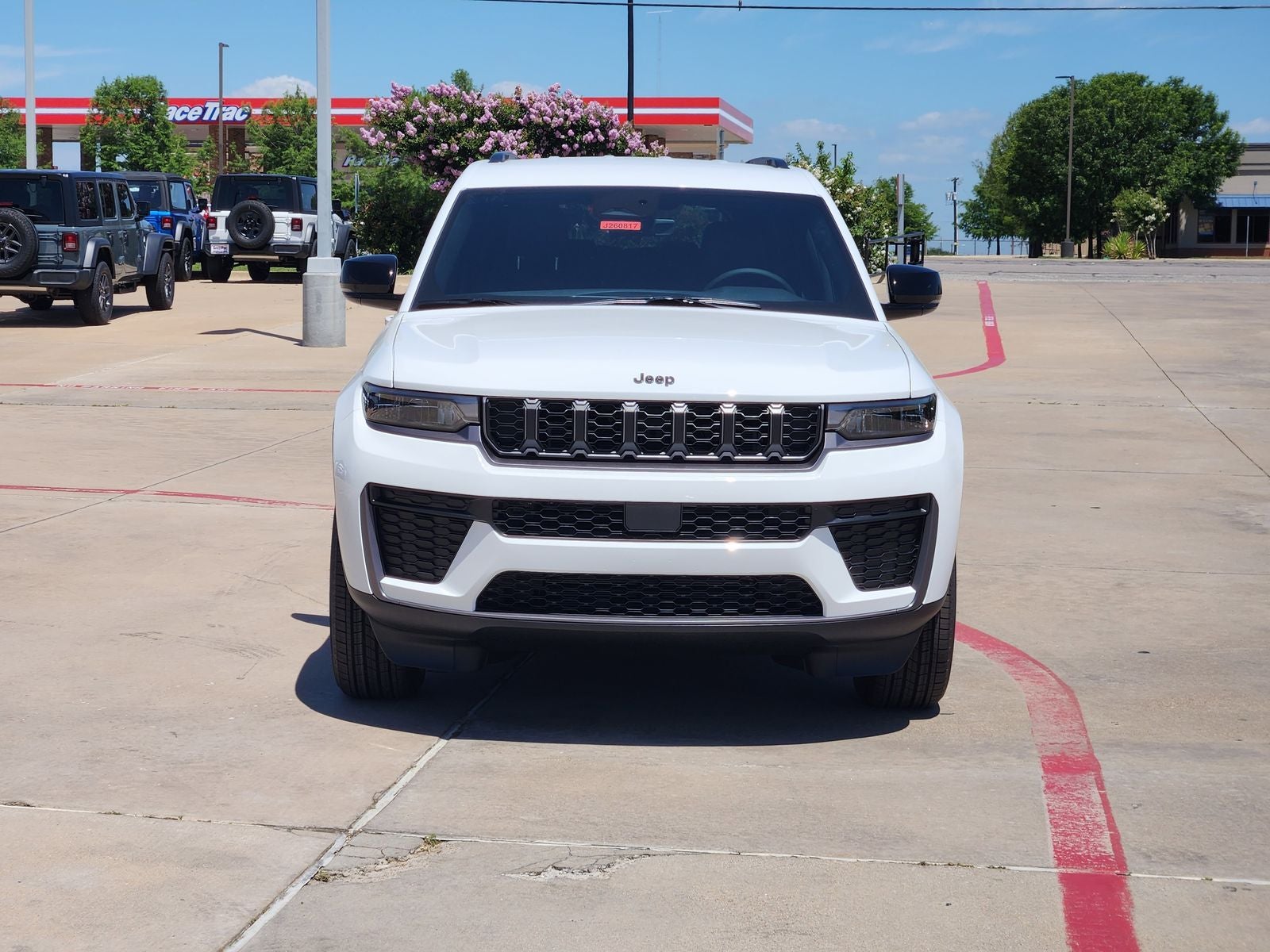 2026 Jeep Grand Cherokee GRAND CHEROKEE L LAREDO ALTITUDE 4X2