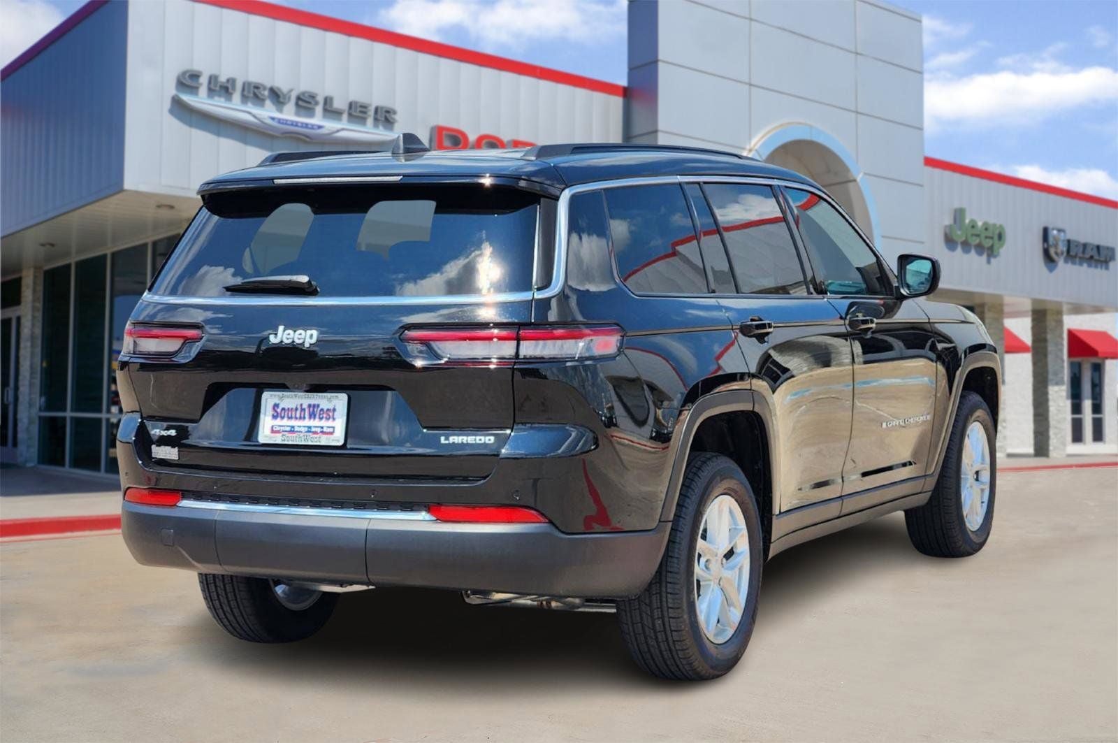 2025 Jeep Grand Cherokee GRAND CHEROKEE L LAREDO X 4X4