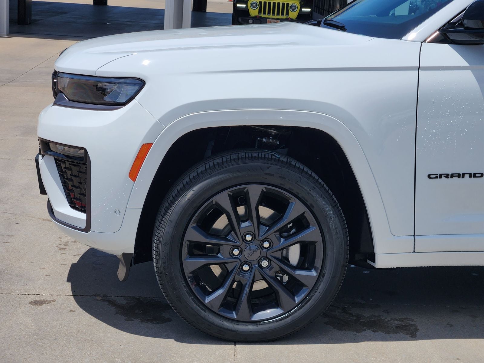 2026 Jeep Grand Cherokee GRAND CHEROKEE L LIMITED RESERVE 4X4