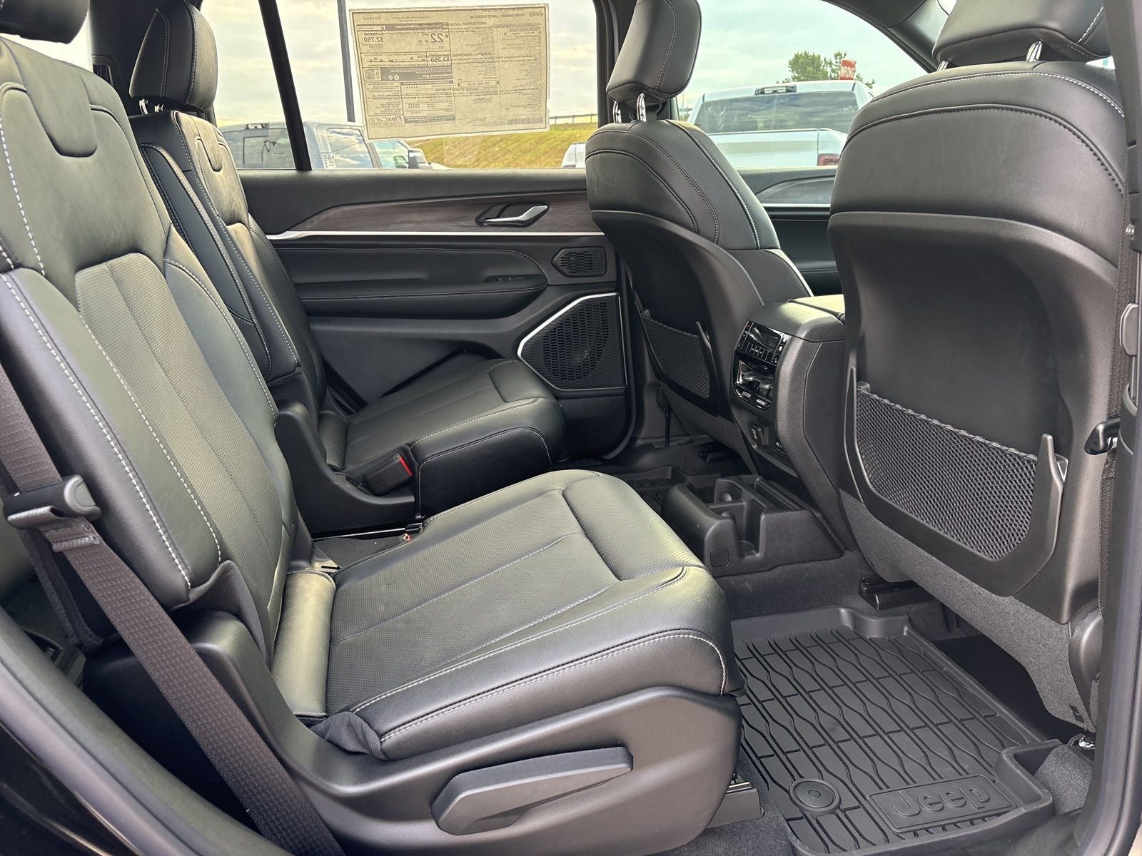 2026 Jeep Grand Cherokee GRAND CHEROKEE L LIMITED RESERVE 4X4