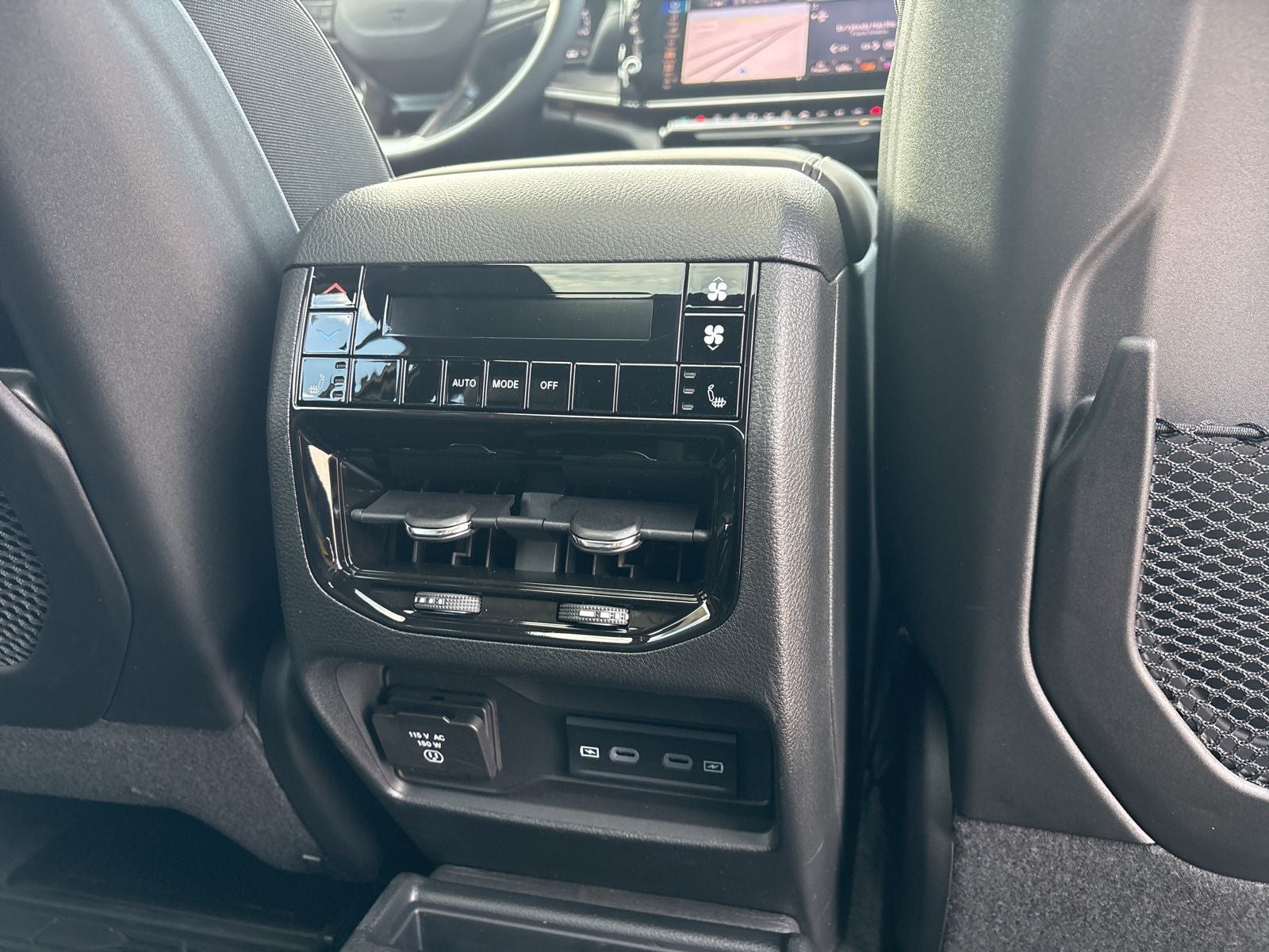 2026 Jeep Grand Cherokee GRAND CHEROKEE L LIMITED RESERVE 4X4