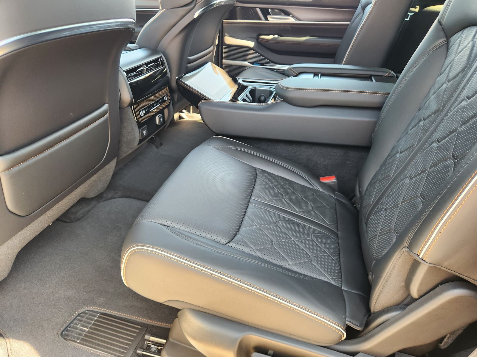 2026 Jeep Grand Wagoneer GRAND WAGONEER SUMMIT RESERVE 4X4