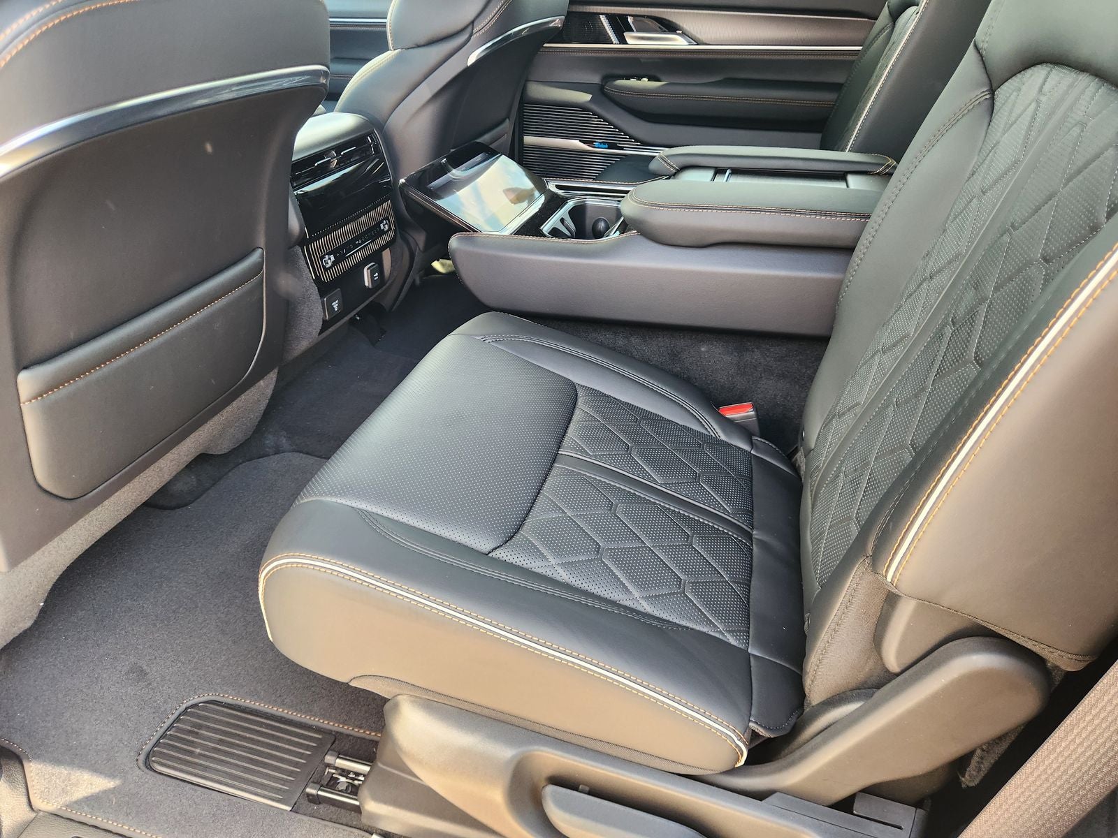 2026 Jeep Grand Wagoneer GRAND WAGONEER SUMMIT RESERVE 4X4