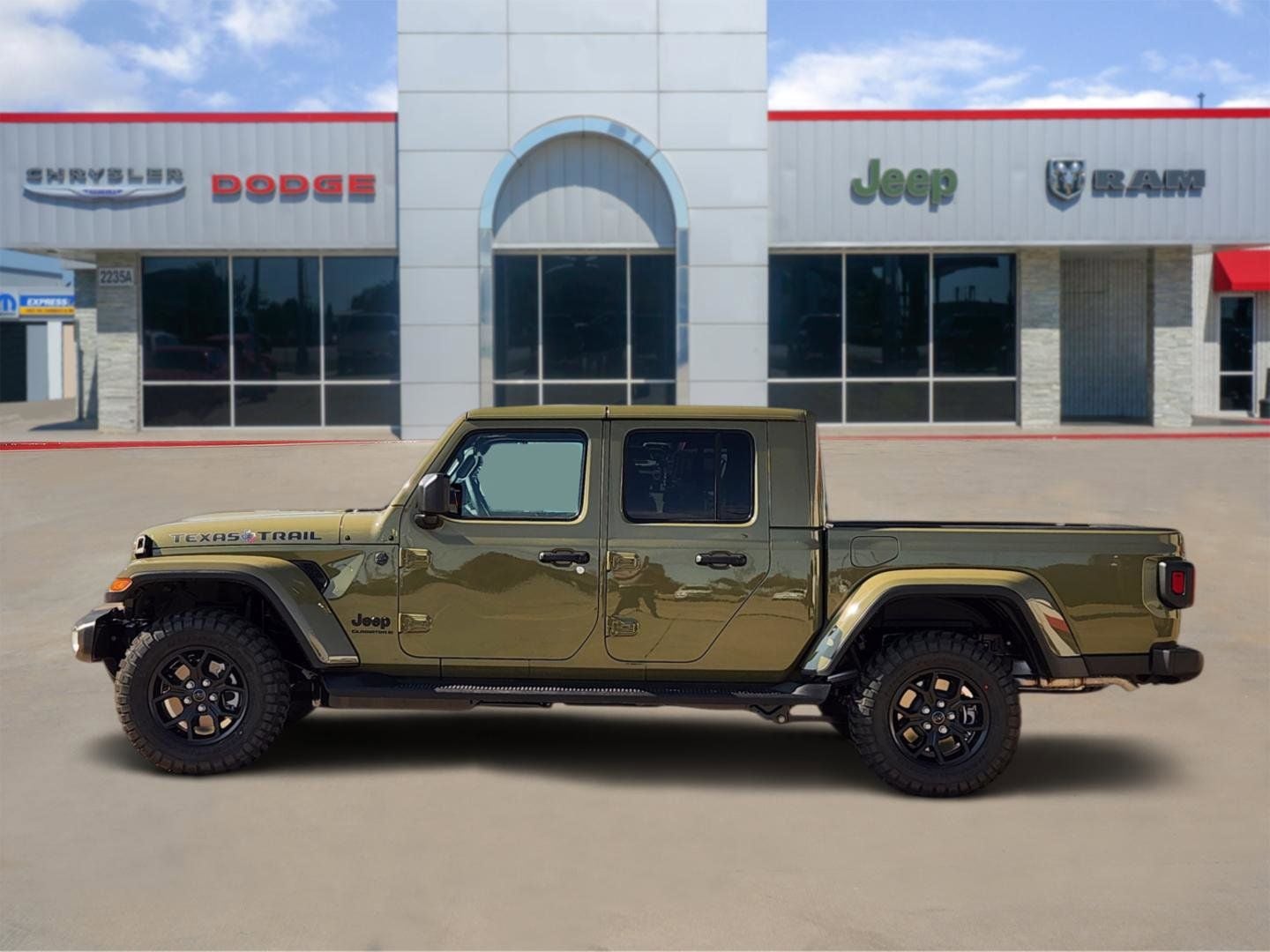 2026 Jeep Gladiator Texas Trail photo 2