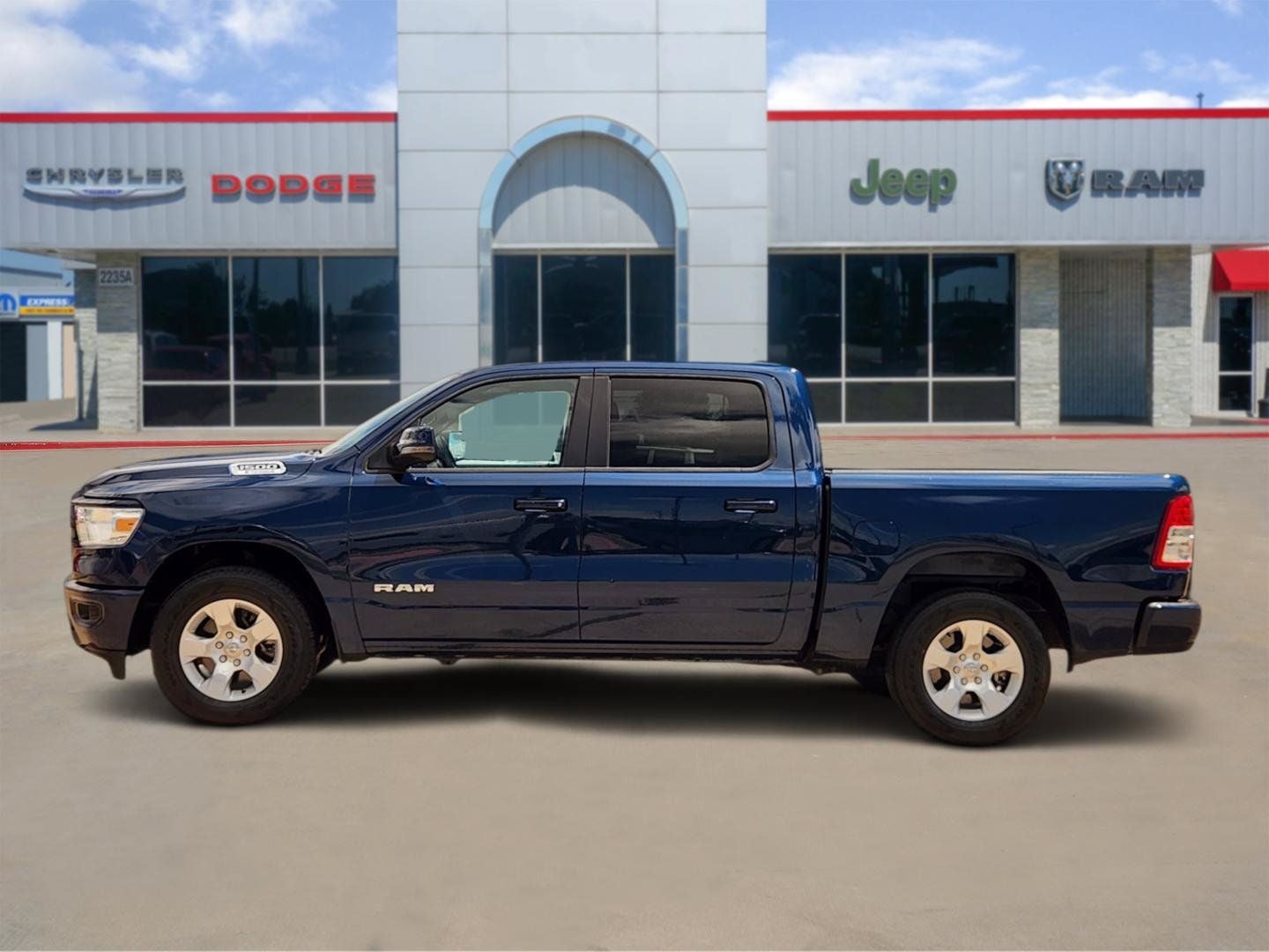 2024 RAM Ram 1500 Big Horn Crew Cab 4x2 5'7' Box