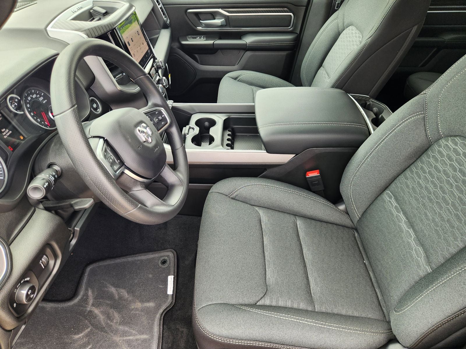 2026 RAM Ram 1500 RAM 1500 LONE STAR CREW CAB 4X2 5'7' BOX