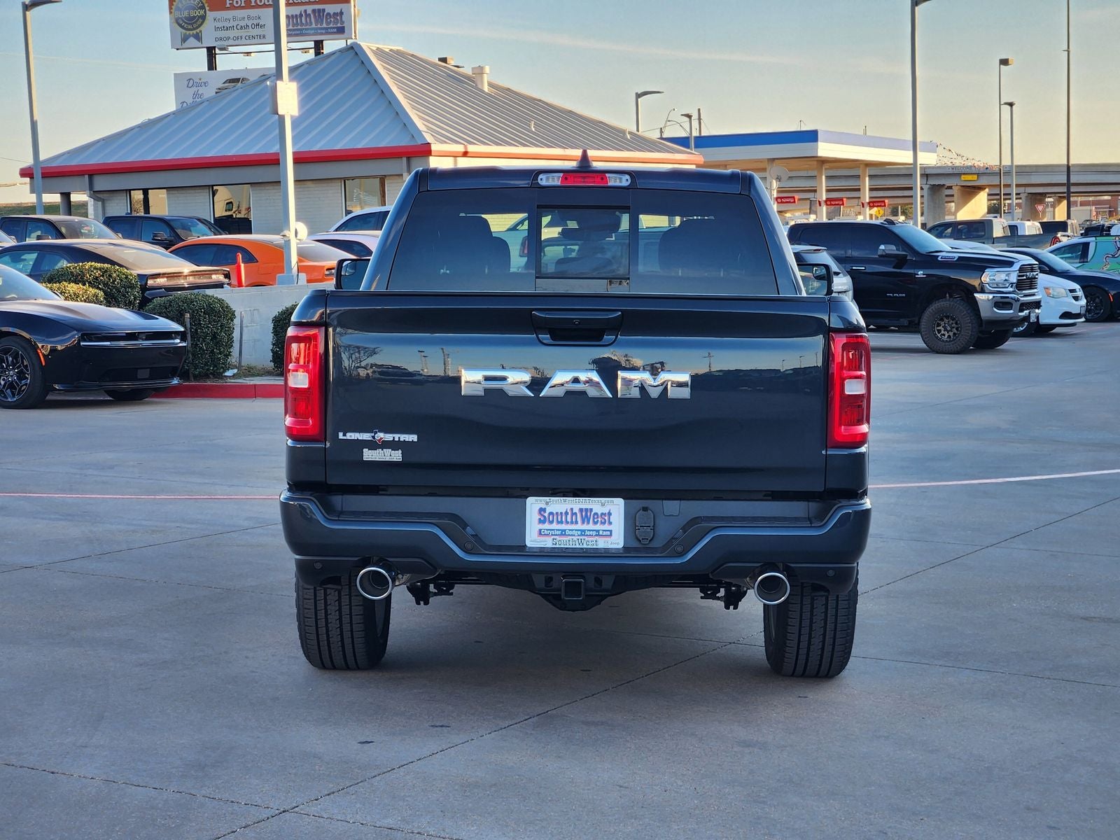 2026 RAM Ram 1500 RAM 1500 LONE STAR CREW CAB 4X2 5'7' BOX