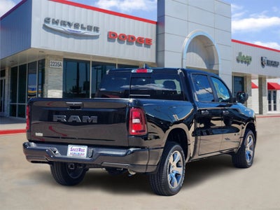 2026 RAM Ram 1500 RAM 1500 EXPRESS CREW CAB 4X2 5'7' BOX