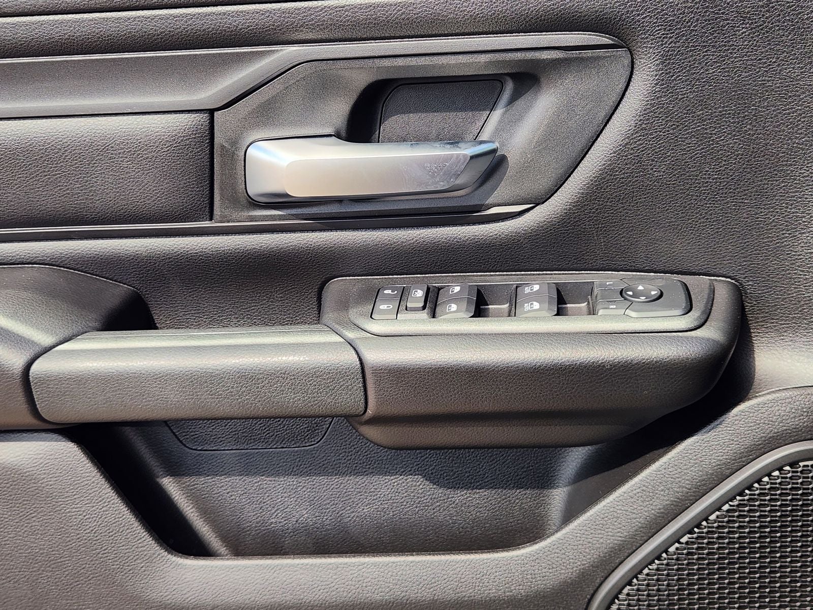 2026 RAM Ram 1500 RAM 1500 EXPRESS CREW CAB 4X2 5'7' BOX