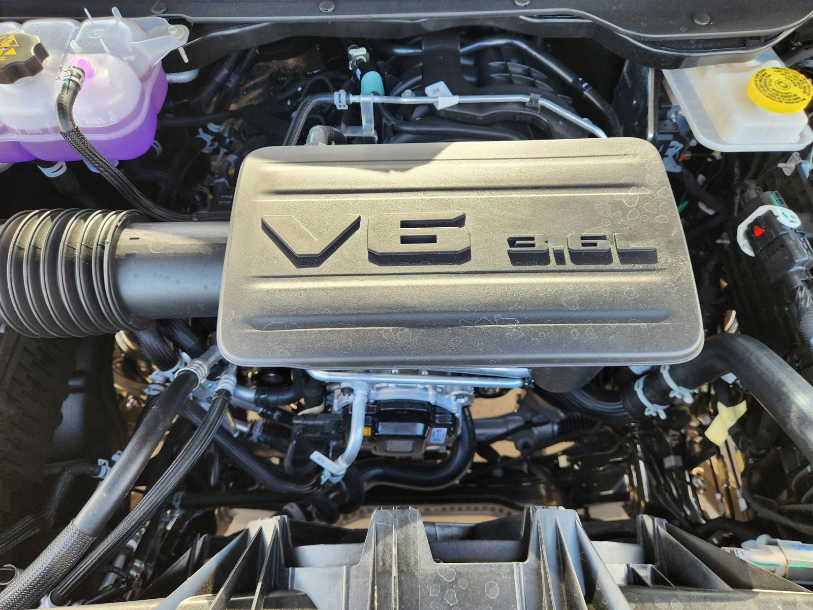 2026 RAM Ram 1500 RAM 1500 EXPRESS CREW CAB 4X2 5'7' BOX