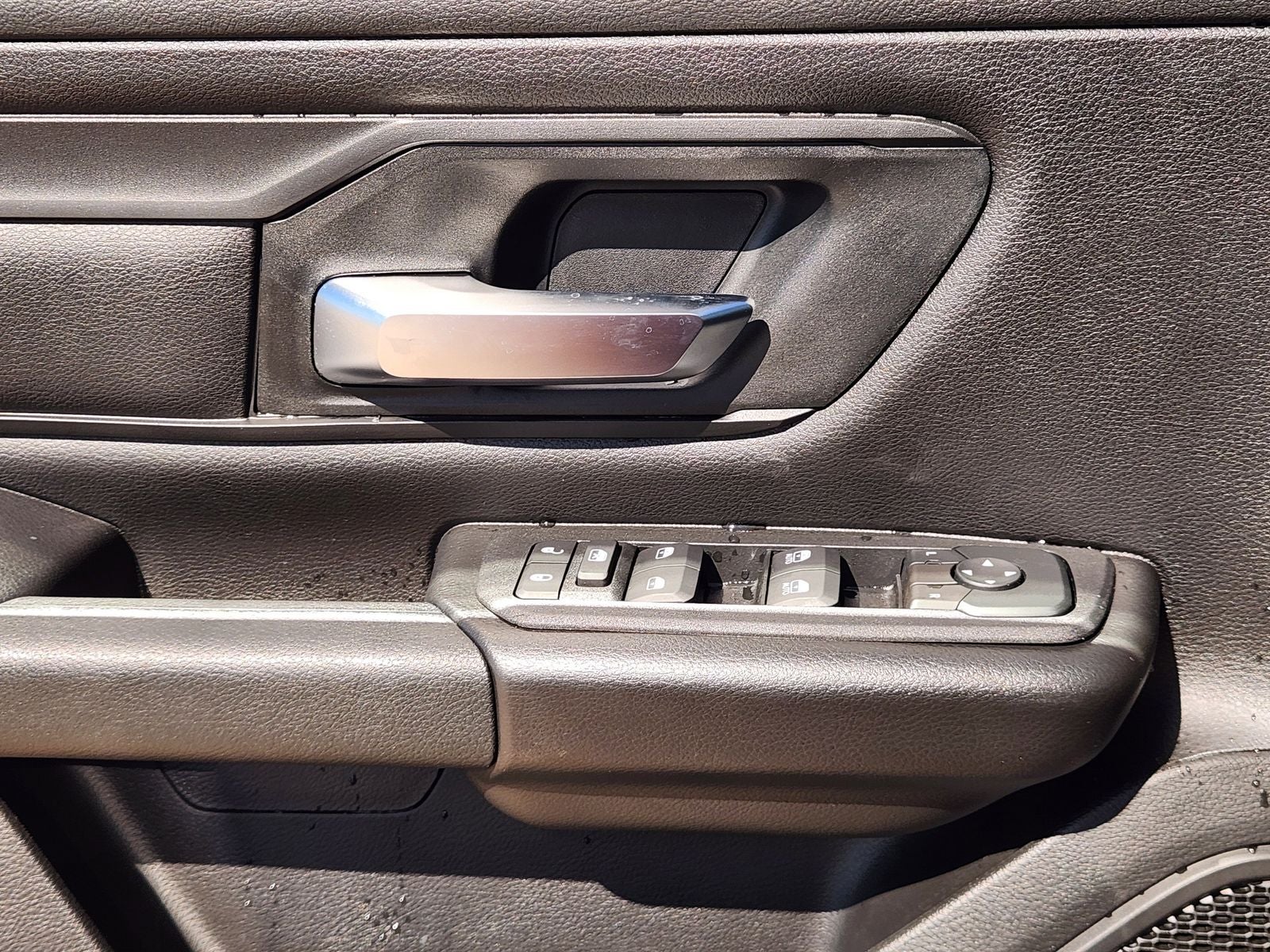 2026 RAM Ram 1500 RAM 1500 EXPRESS CREW CAB 4X2 5'7' BOX