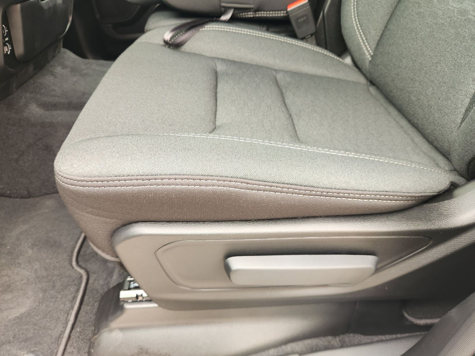2026 RAM Ram 1500 RAM 1500 EXPRESS CREW CAB 4X2 5'7' BOX
