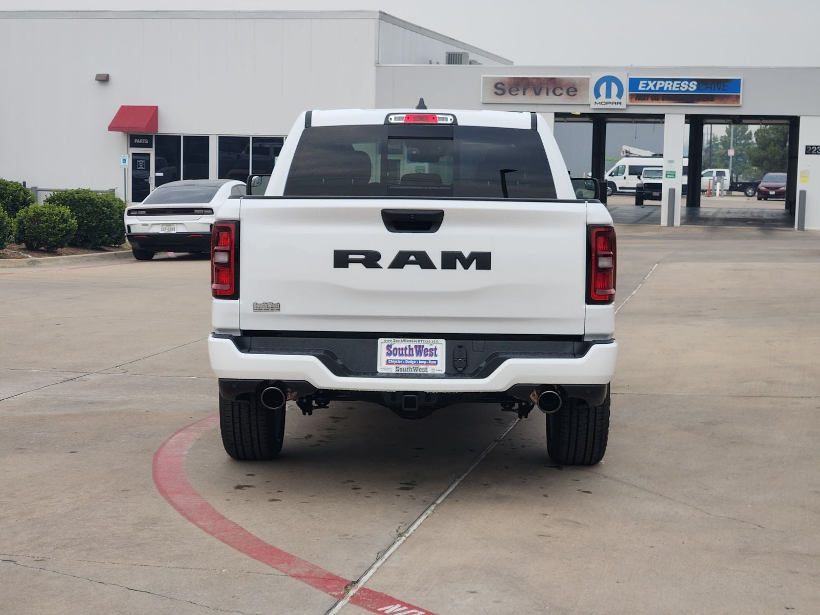 2026 RAM Ram 1500 RAM 1500 EXPRESS CREW CAB 4X2 5'7' BOX