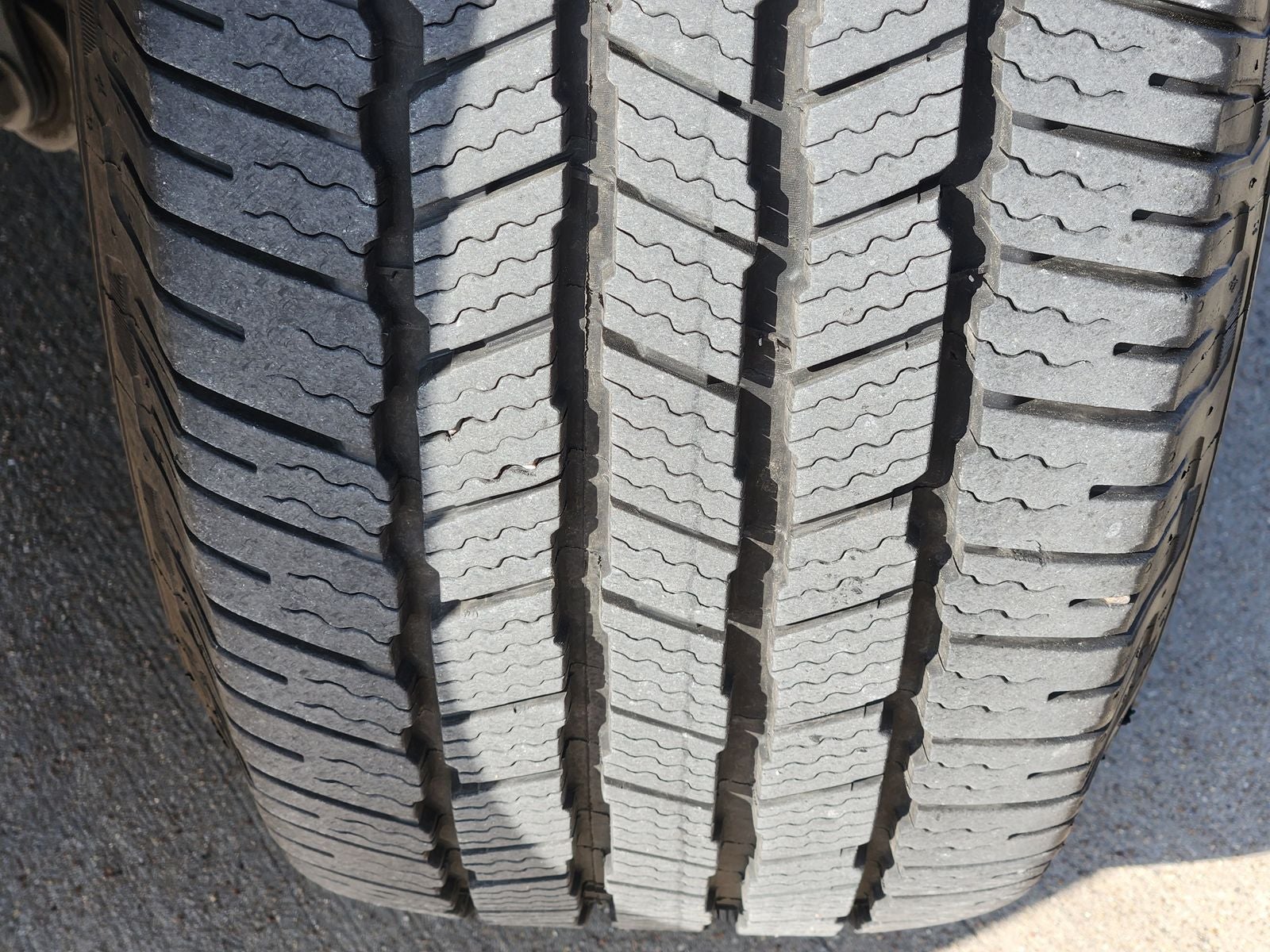 2022 RAM Ram 1500 Laramie Crew Cab 4x2 5'7' Box