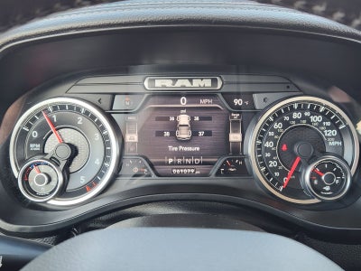 2022 RAM Ram 1500 Laramie Crew Cab 4x2 5'7' Box