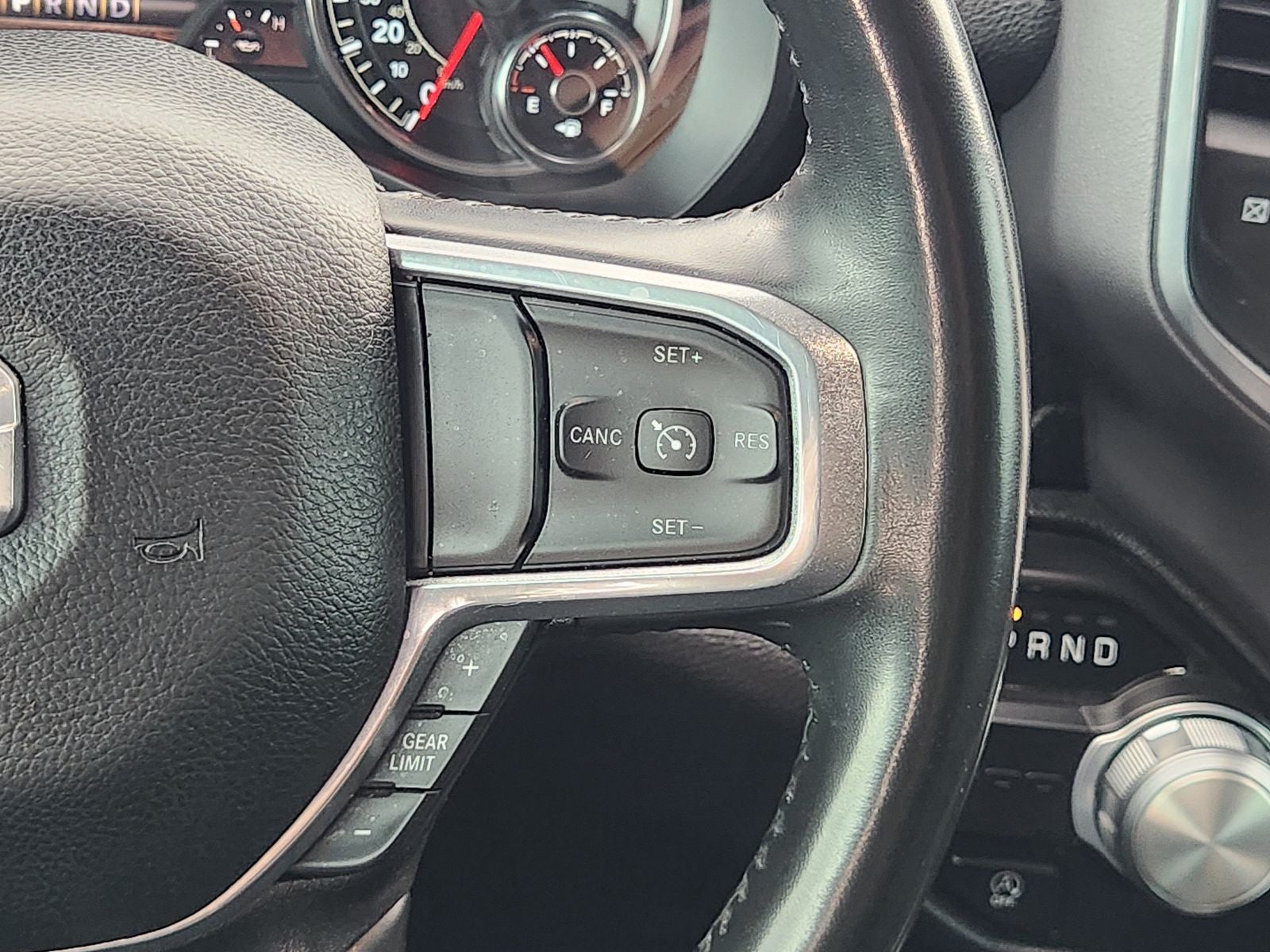 2022 RAM Ram 1500 Laramie Crew Cab 4x2 5'7' Box