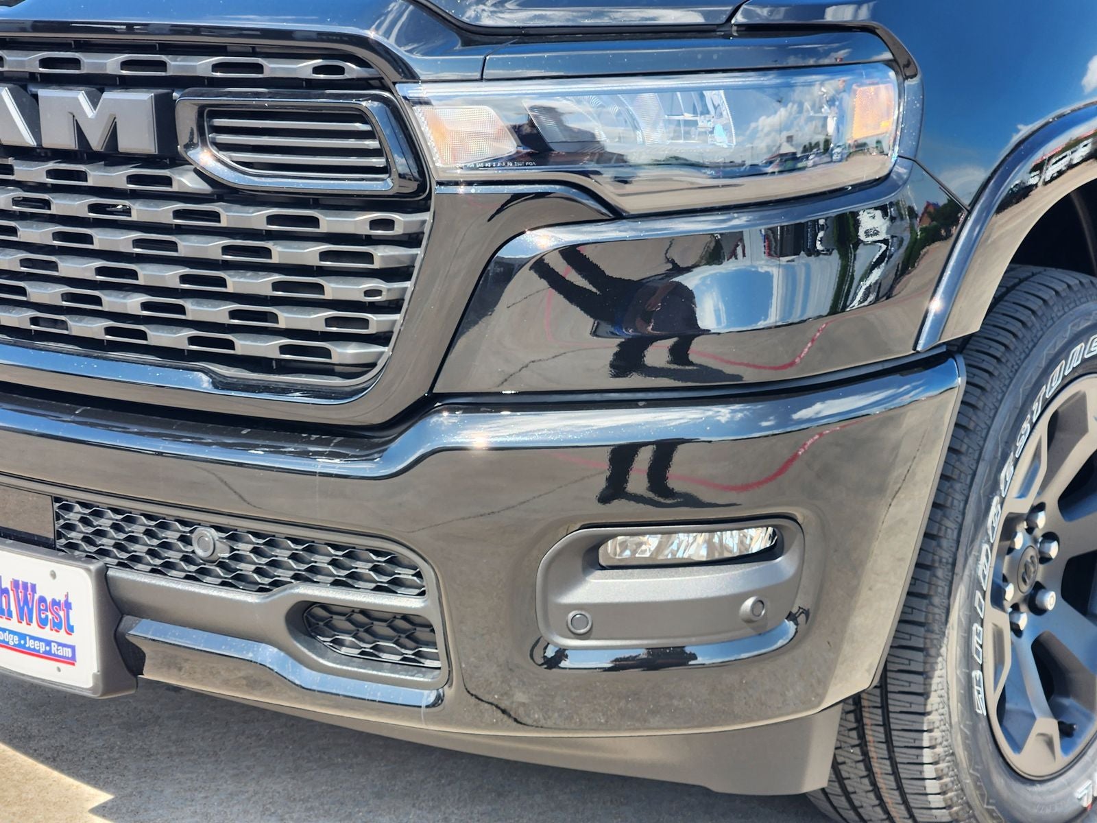 2026 RAM Ram 1500 RAM 1500 LONE STAR CREW CAB 4X4 5'7' BOX