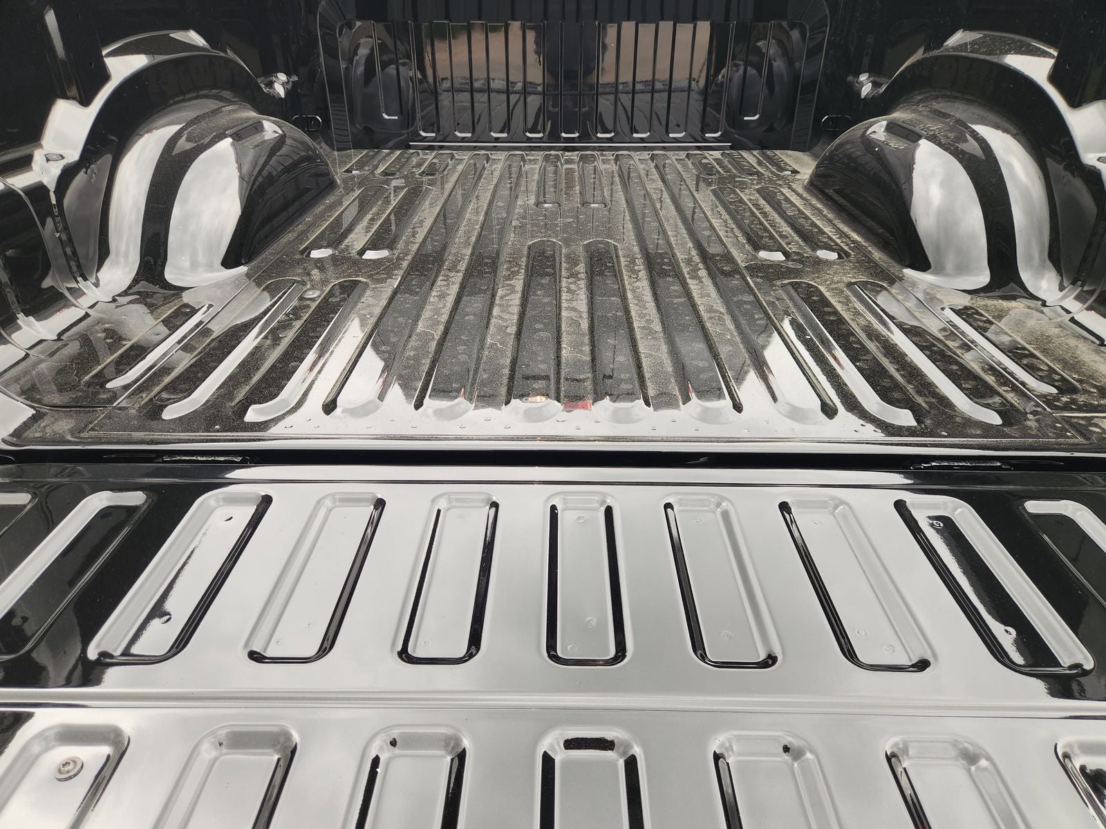 2026 RAM Ram 1500 RAM 1500 EXPRESS QUAD CAB 4X2 6'4' BOX