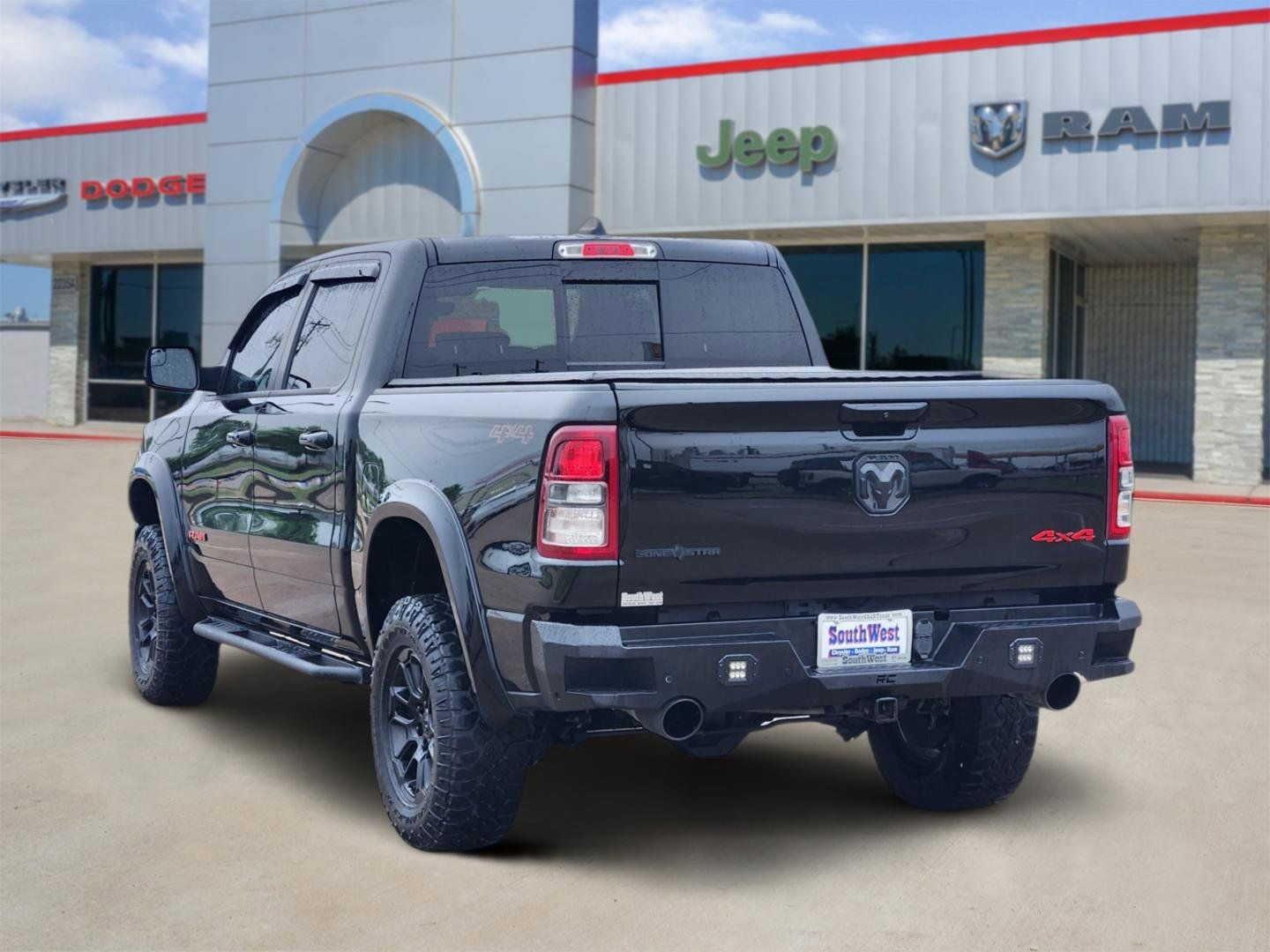 2023 RAM Ram 1500 Lone Star Crew Cab 4x4 5'7' Box