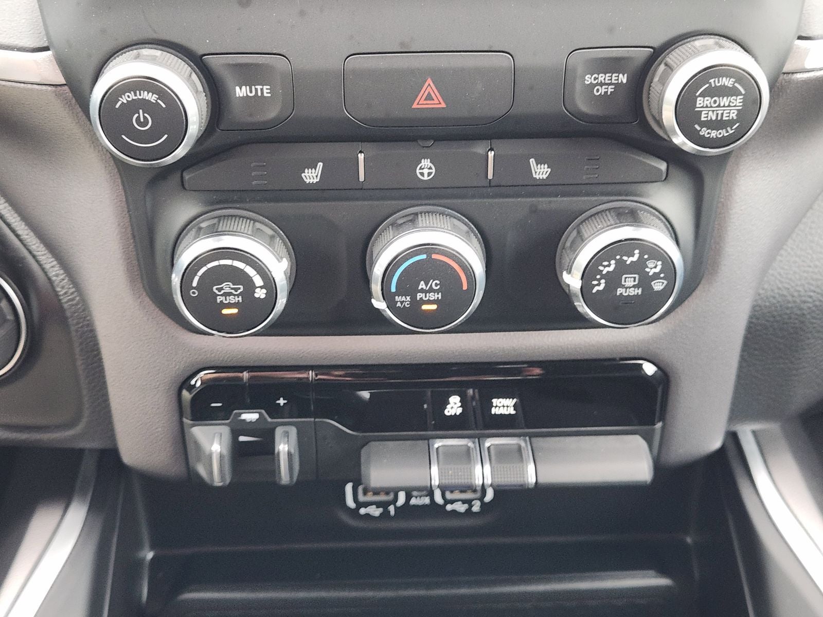 2023 RAM Ram 1500 Lone Star Crew Cab 4x4 5'7' Box