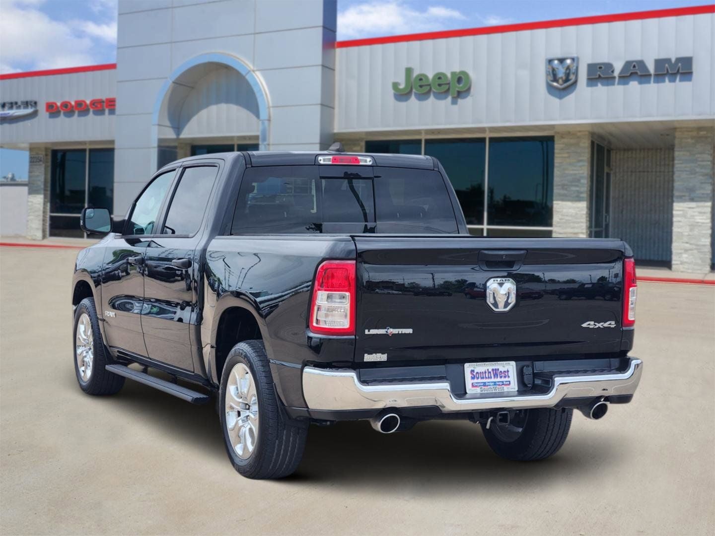 2023 RAM Ram 1500 Lone Star Crew Cab 4x4 5'7' Box