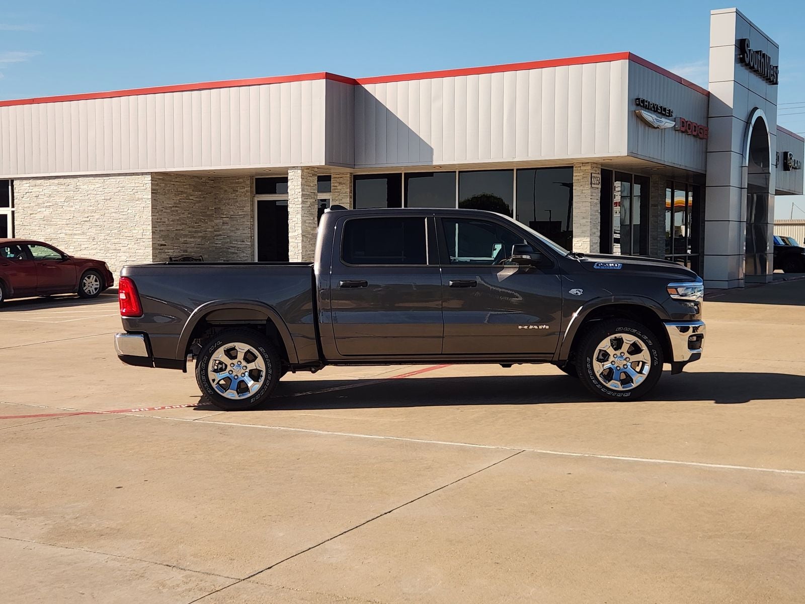 2026 RAM Ram 1500 RAM 1500 LONE STAR CREW CAB 4X4 5'7' BOX