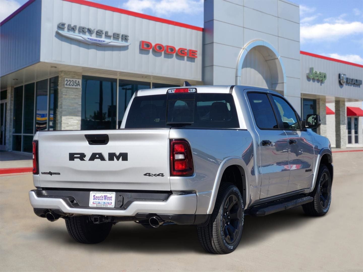 2026 RAM Ram 1500 RAM 1500 LONE STAR CREW CAB 4X4 5'7' BOX