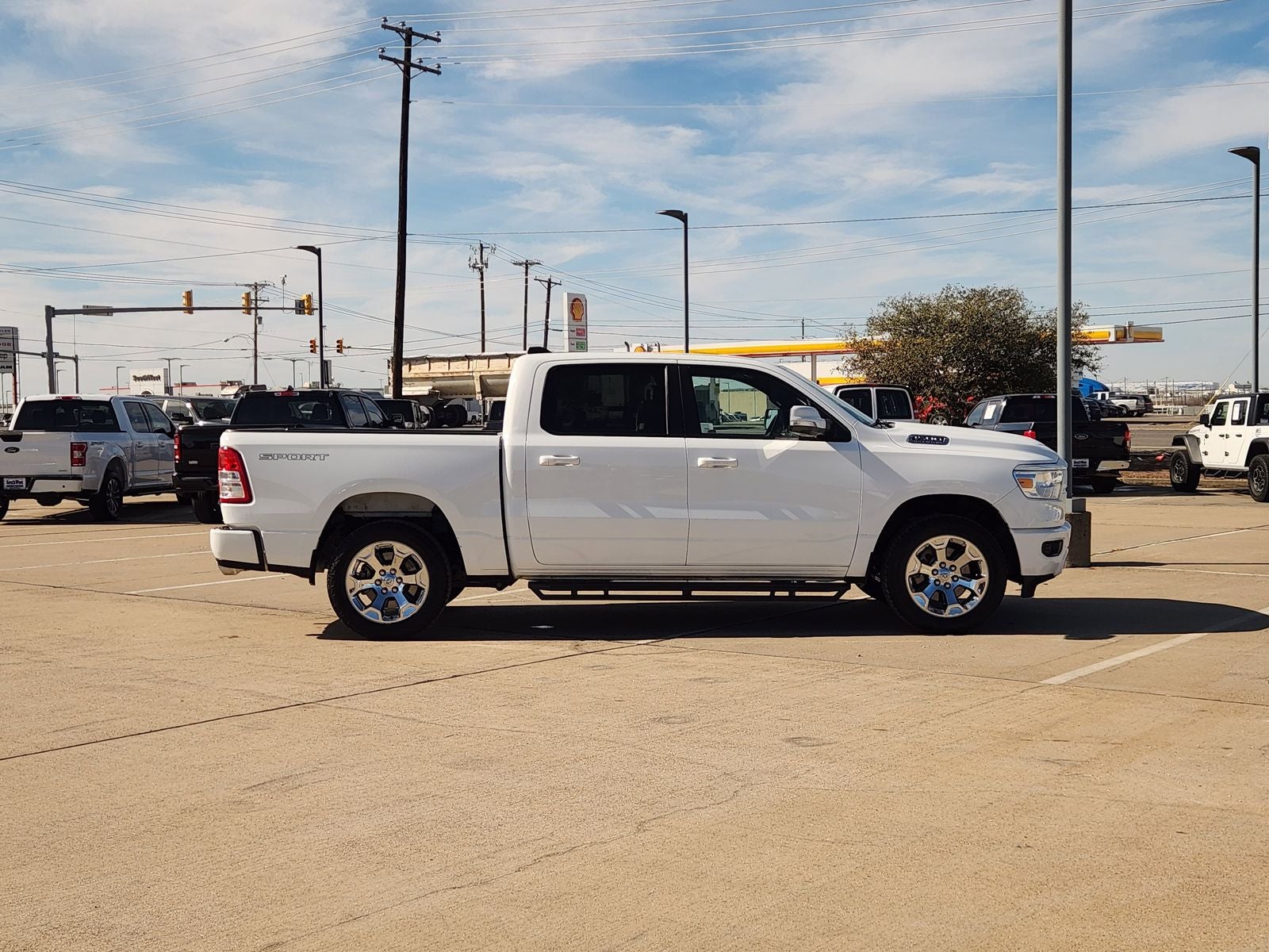 2022 RAM Ram 1500 Lone Star Crew Cab 4x4 5'7' Box