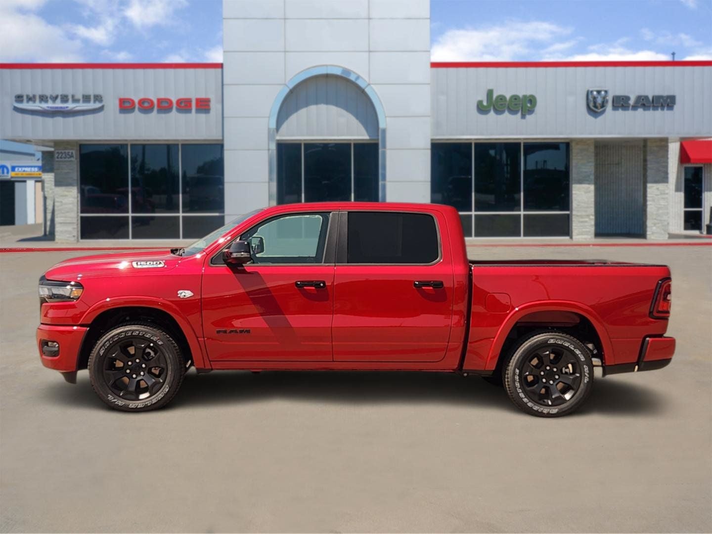 2026 RAM Ram 1500 RAM 1500 LONE STAR CREW CAB 4X4 5'7' BOX
