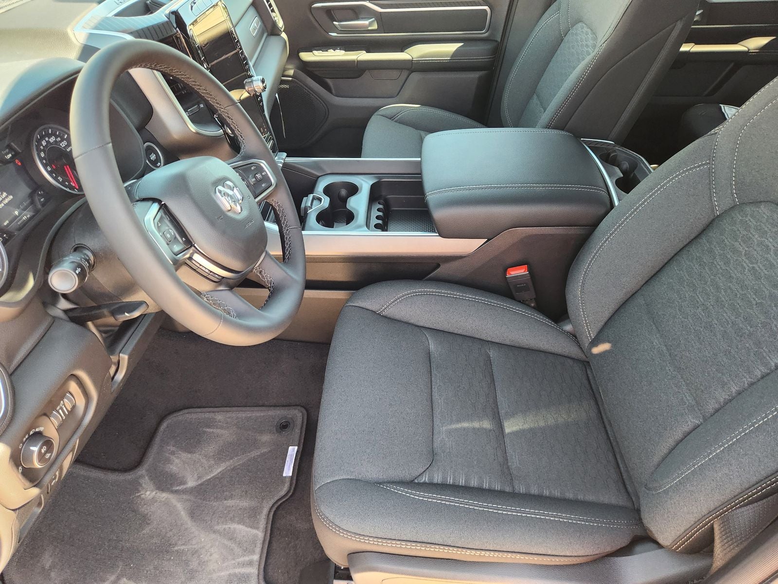 2026 RAM Ram 1500 RAM 1500 LONE STAR CREW CAB 4X4 5'7' BOX