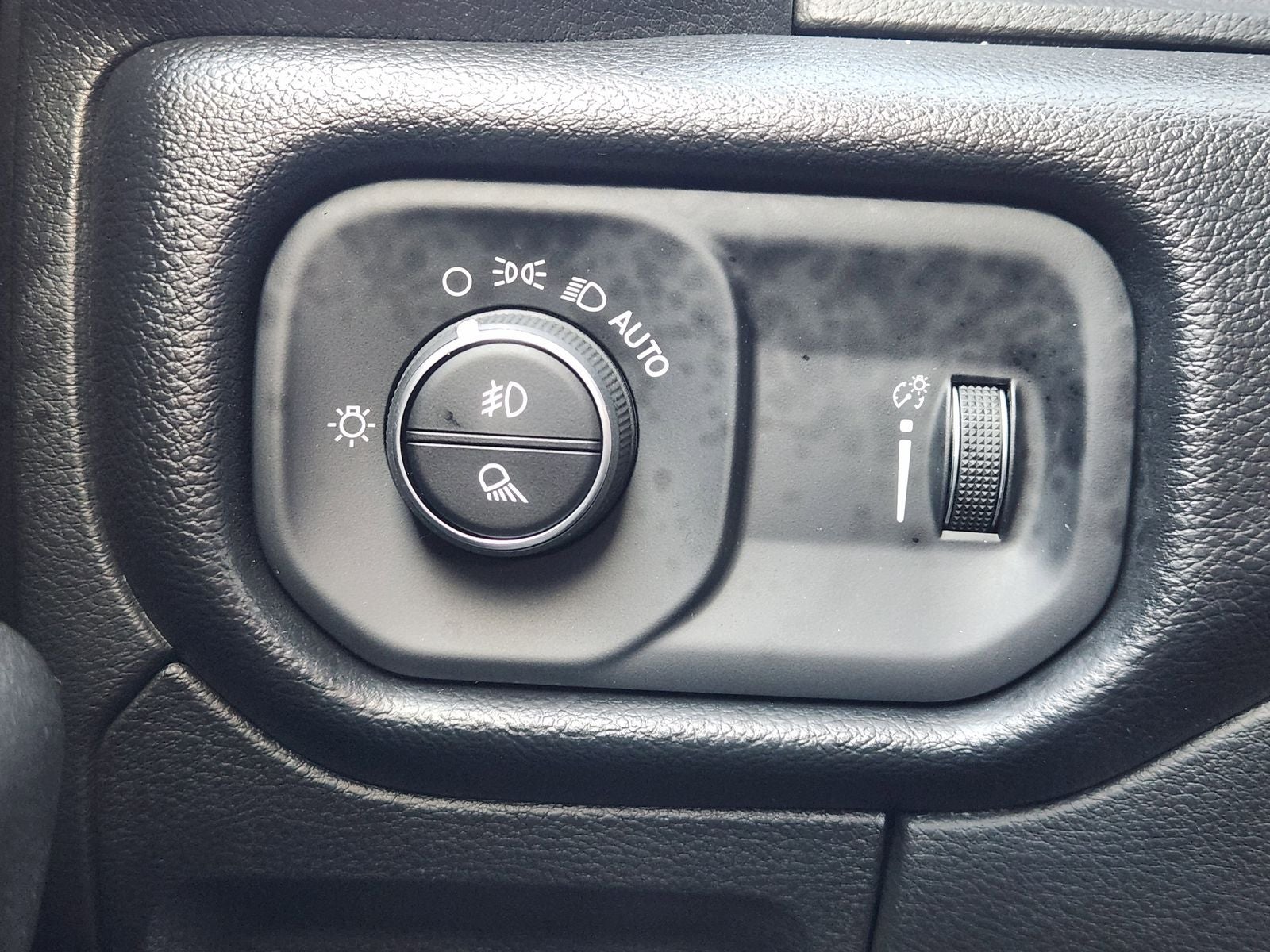 2022 RAM Ram 1500 Lone Star Crew Cab 4x4 5'7' Box