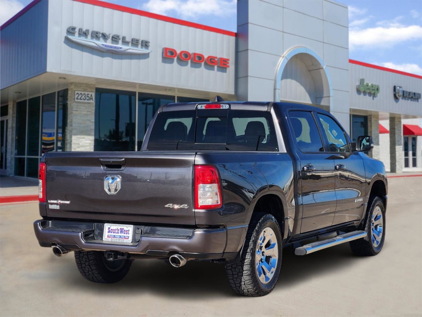 2022 RAM Ram 1500 Lone Star Crew Cab 4x4 5'7' Box