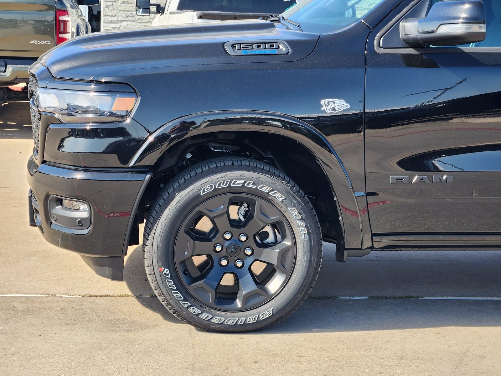 2026 RAM Ram 1500 RAM 1500 LONE STAR CREW CAB 4X4 5'7' BOX