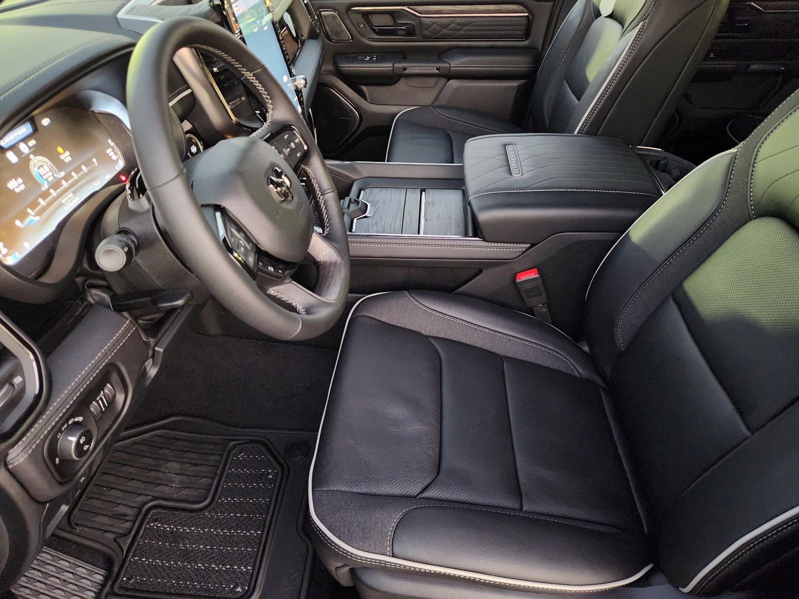 2026 RAM Ram 1500 RAM 1500 LIMITED CREW CAB 4X4 5'7' BOX