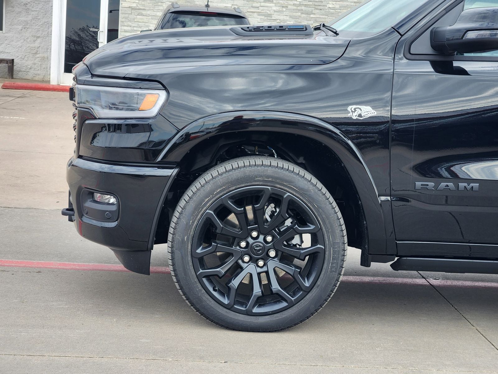 2026 RAM Ram 1500 RAM 1500 LIMITED CREW CAB 4X4 5'7' BOX