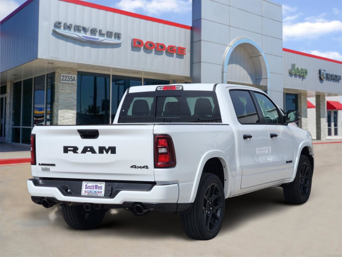 2026 RAM Ram 1500 RAM 1500 LARAMIE CREW CAB 4X4 5'7' BOX