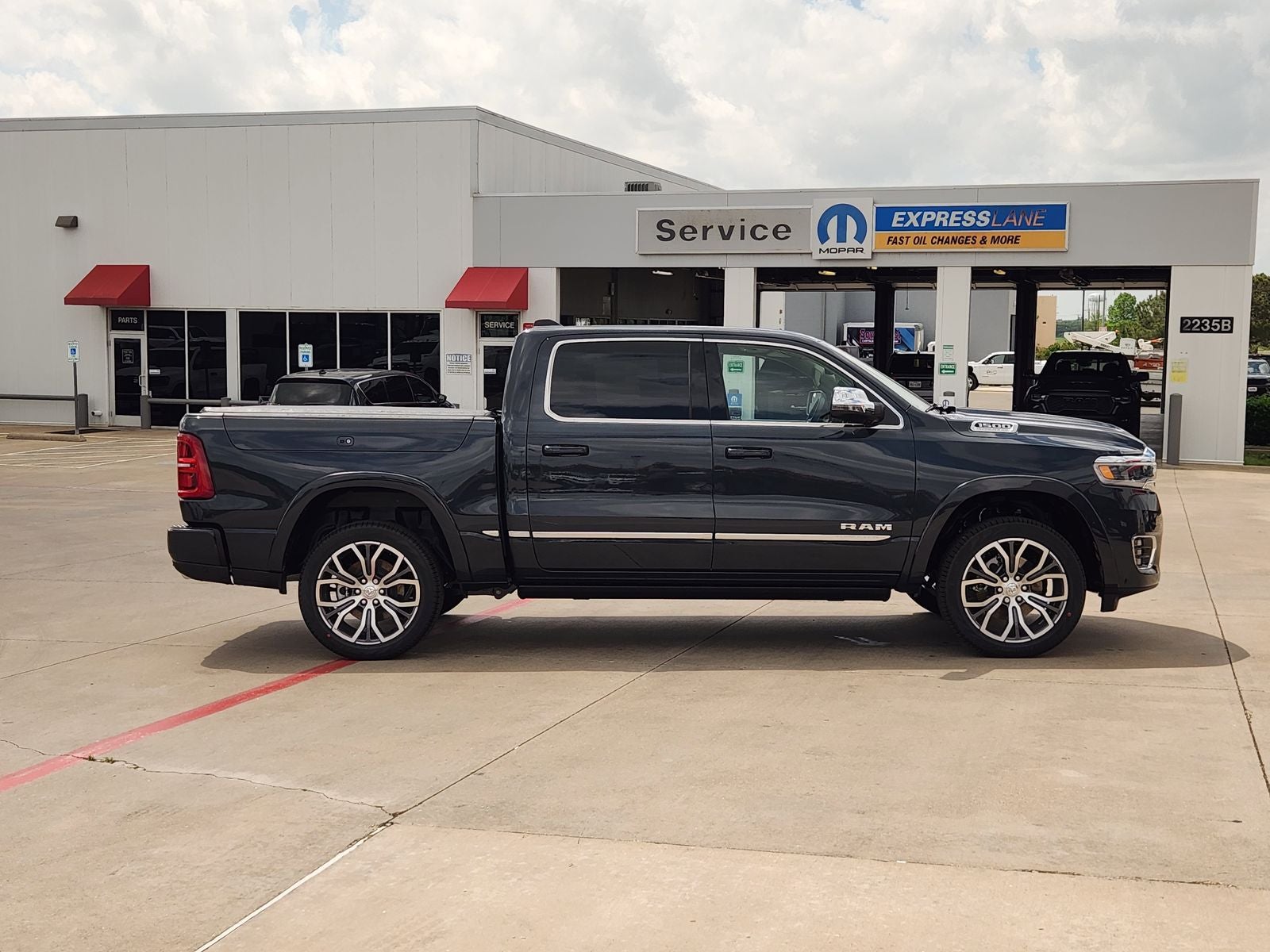 2026 RAM Ram 1500 RAM 1500 TUNGSTEN CREW CAB 4X4