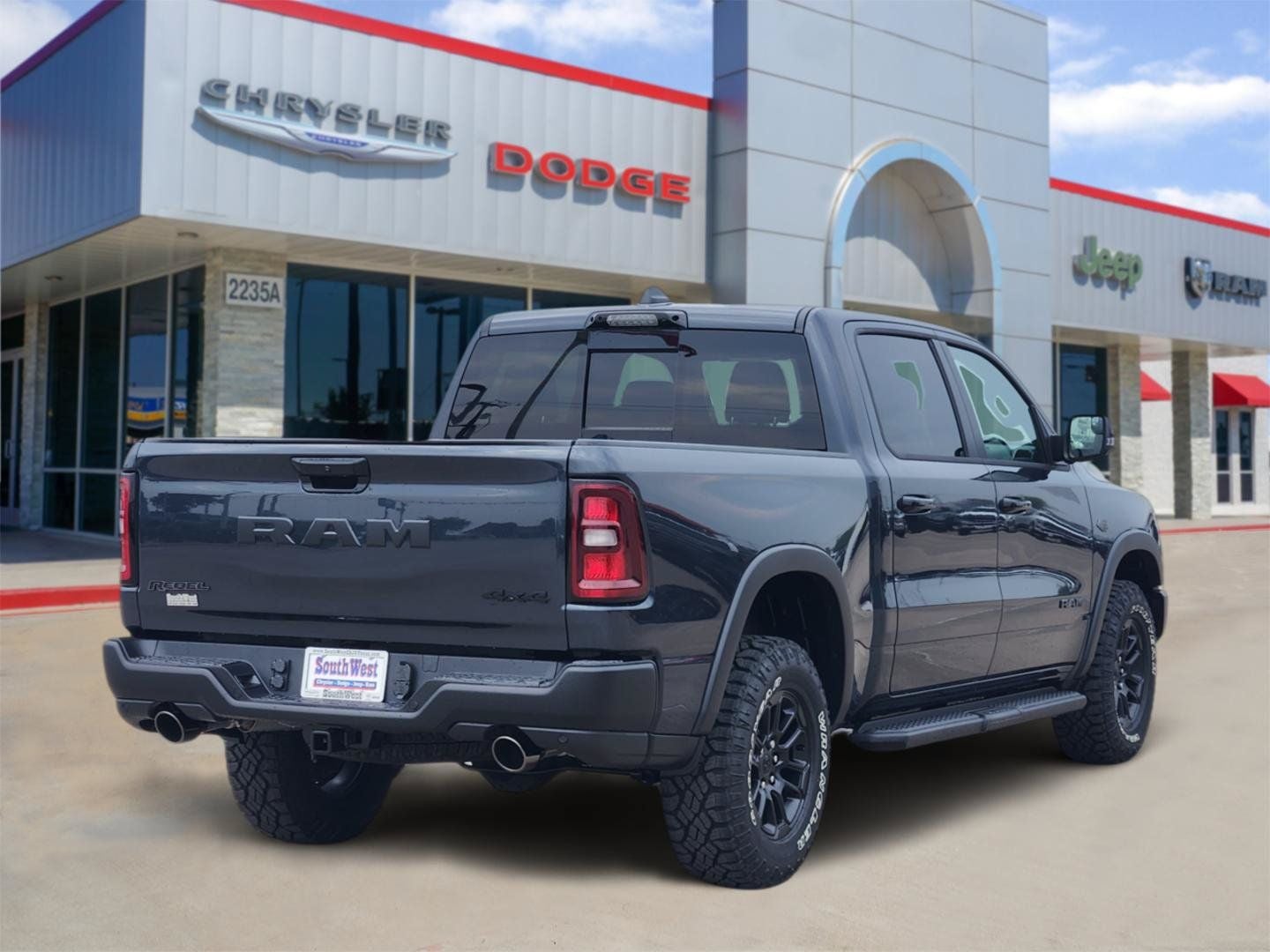 2027 RAM Ram 1500 RAM 1500 REBEL CREW CAB 4X4 5'7' BOX